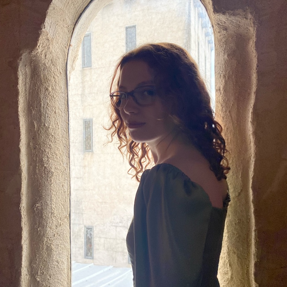 Meet your Posher, Emily